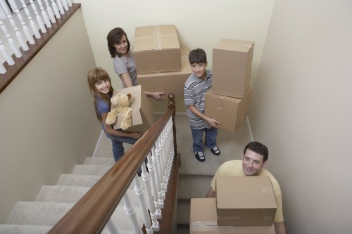 Customizable moving services with quality van hire in Kennington